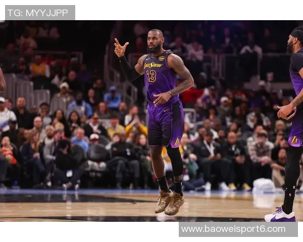 詹姆斯团队分析去年季前备战过度消耗导致其12月状态下滑