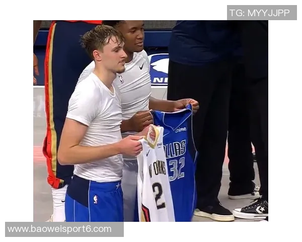 哈珀惊讶不已奎因交换球衣后又迅速要回自己的球衣真是搞笑瞬间