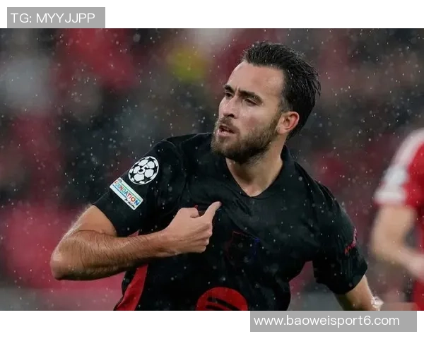 埃里克加西亚续约谈判未果巴黎俱乐部对其表现高度关注